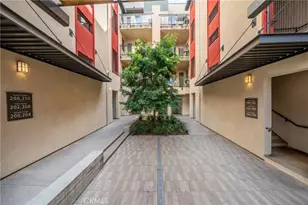 202 Tribeca, Irvine, CA 92612 - Photo 6