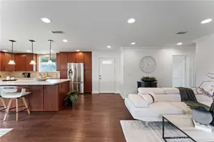 2702 San Lucas Ln, Costa Mesa, CA 92626 - Photo 10