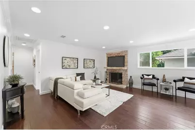 2702 San Lucas Lane, Costa Mesa, CA 92626 - Photo 2