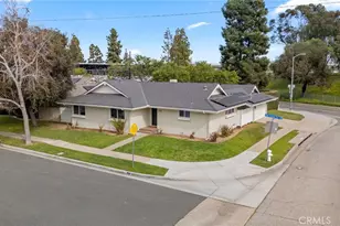 2702 San Lucas Ln, Costa Mesa, CA 92626 - Photo 48