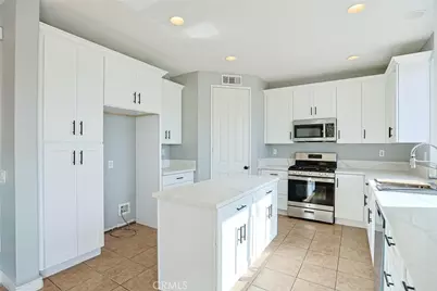 26523 Bladen Avenue, Murrieta, CA 92562 - Photo 14