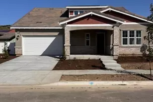 465 Wisteria, Fillmore, CA 93015 - Photo 1