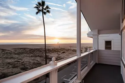 116 E Oceanfront, Newport Beach, CA 92661 - Photo 16