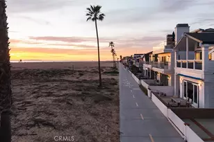 116 E Oceanfront, Newport Beach, CA 92661 - Photo 2