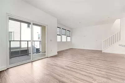 572 E Imperial, El Segundo, CA 90245 - Photo 6