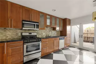 345 University Dr, Costa Mesa, CA 92627 - Photo 6