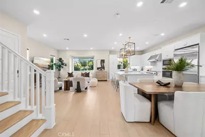 126 Scale, Irvine, CA 92618 - Photo 18