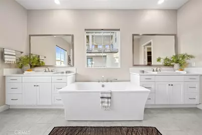 126 Scale, Irvine, CA 92618 - Photo 24