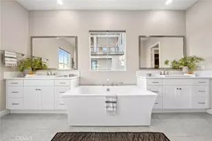 126 Scale, Irvine, CA 92618 - Photo 24