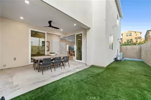 126 Scale, Irvine, CA 92618 - Photo 14