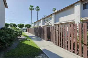 10805 Westminster, Garden Grove, CA 92843 - Photo 38