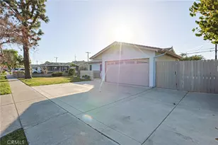 1014 Sheffield, Santa Ana, CA 92703 - Photo 2