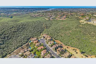 3246 Sitio Avellana, Carlsbad, CA 92009 - Photo 4