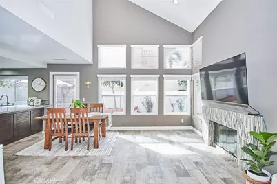 19 Las Cruces, Irvine, CA 92614 - Photo 8