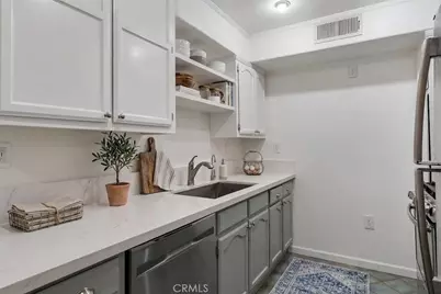 1434 S Point View, Los Angeles, CA 90035 - Photo 2