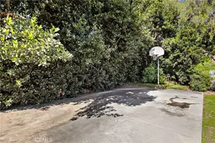 1747 N Acacia Ave, Fullerton, CA 92831 - Photo 34