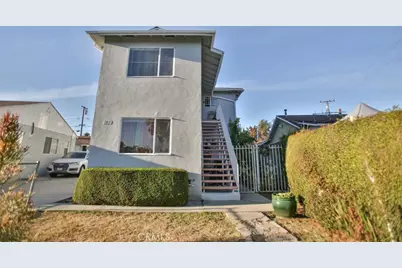 1139 E 67th Street, Inglewood, CA 90302 - Photo 2