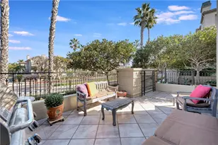 19328 Surfwave Dr, Huntington Beach, CA 92648 - Photo 4