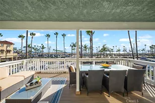 700 E Oceanfront, Newport Beach, CA 92661 - Photo 42
