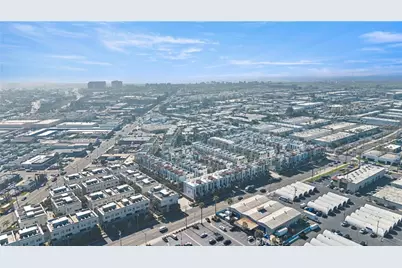 645 W 17th Street, Costa Mesa, CA 92627 - Photo 36