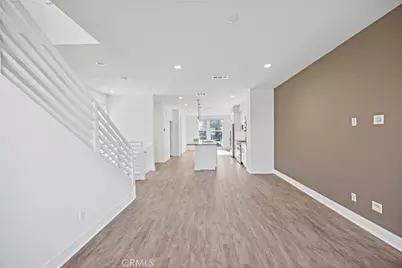 645 W 17th Street, Costa Mesa, CA 92627 - Photo 12