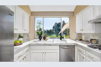 4 Vista Frondosa, Rancho Santa Margarita, CA 92688 - Photo 22