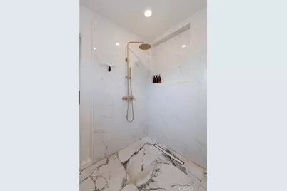 8262 Noble, Huntington Beach, CA 92647 - Photo 20