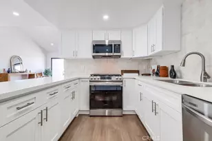 946 W 220th St, Torrance, CA 90502 - Photo 8