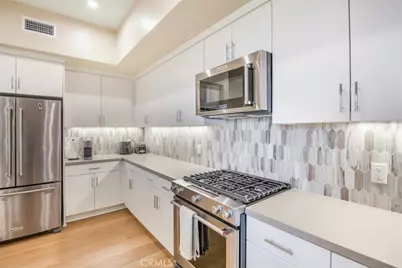 1118 S Urbana, Anaheim, CA 92805 - Photo 8