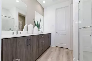1077 Cadence, Irvine, CA 92618 - Photo 22
