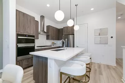 1077 Cadence, Irvine, CA 92618 - Photo 8