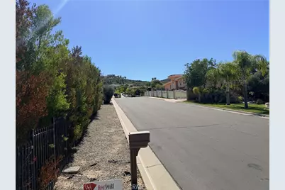 27370 Stonehenge, Hemet, CA 92544 - Photo 68