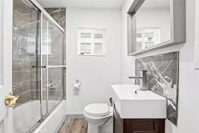 327 W Wilson #107, Costa Mesa, CA 92627 - Photo 14