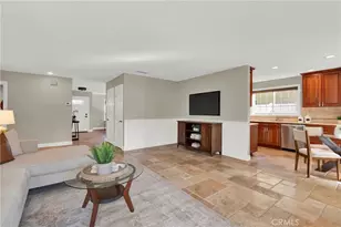 917 Helena, Costa Mesa, CA 92626 - Photo 8