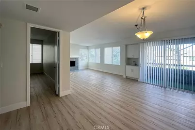 14530 Benefit #102, Sherman Oaks, CA 91403 - Photo 10