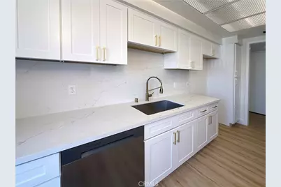 14530 Benefit #102, Sherman Oaks, CA 91403 - Photo 6