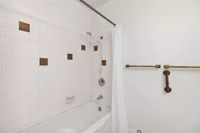 10276 Falcon, Fountain Valley, CA 92708 - Photo 18