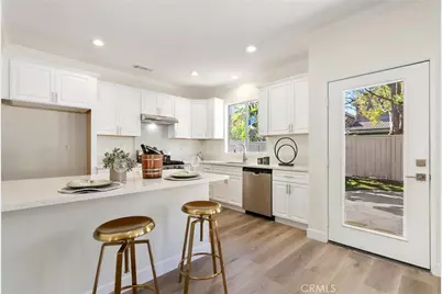 46 Nebraska, Irvine, CA 92606 - Photo 12