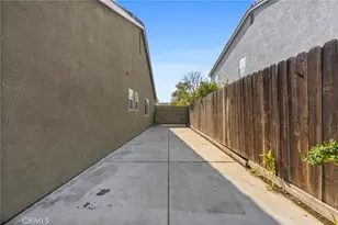 10302 Willow Bend Ct, Bakersfield, CA 93312 - Photo 46