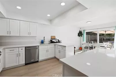 26 Palmento Way, Irvine, CA 92612 - Photo 10