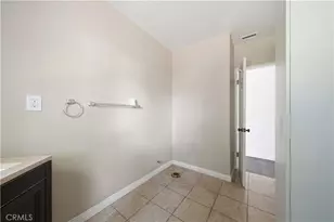 22054 Crespi St, Woodland Hills, CA 91364 - Photo 20