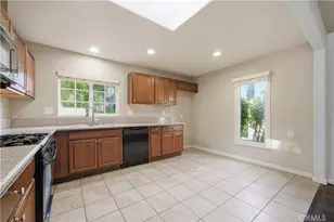 22054 Crespi St, Woodland Hills, CA 91364 - Photo 4