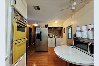 1895 W Devonshire Avenue #34, Hemet, CA 92545 - Photo 6