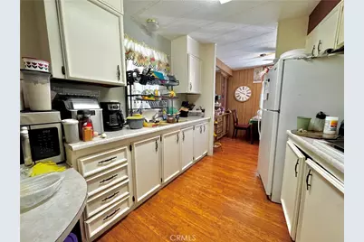 1895 W Devonshire Avenue #34, Hemet, CA 92545 - Photo 4