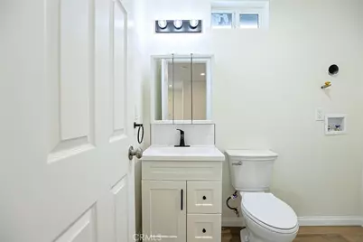 122 N Bewley Street, Santa Ana, CA 92703 - Photo 40