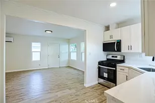 122 N Bewley St, Santa Ana, CA 92703 - Photo 20