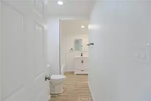 122 N Bewley St, Santa Ana, CA 92703 - Photo 24