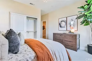 27419 Shining Willow Ln, Valencia, CA 91381 - Photo 16