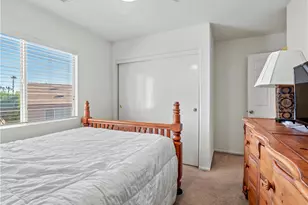 14632 Glenridge Ct, Sylmar, CA 91342 - Photo 22