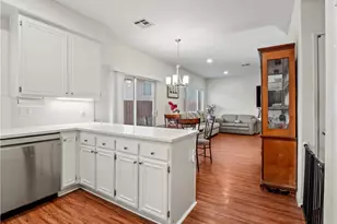 14632 Glenridge Ct, Sylmar, CA 91342 - Photo 6